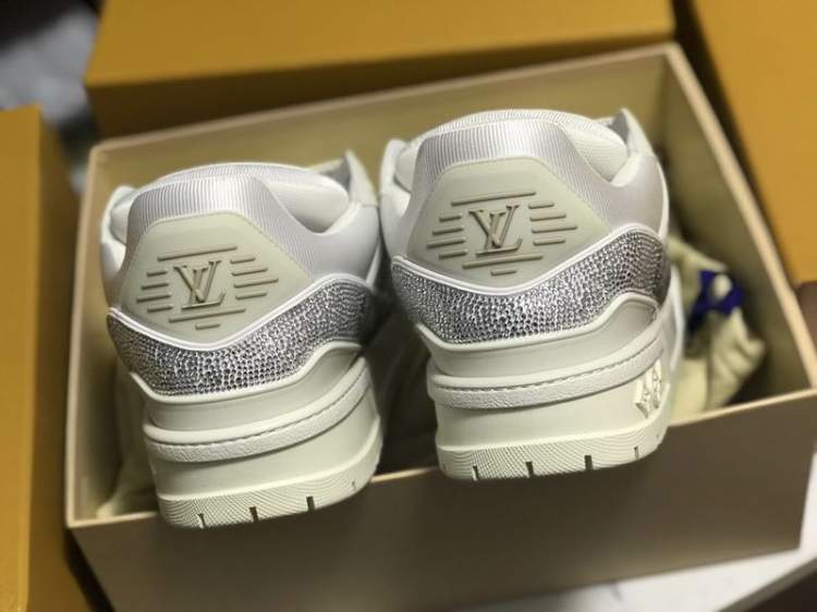 Picture of Louis Vuitton Shoes _SKULVsz35-46mnf070916478